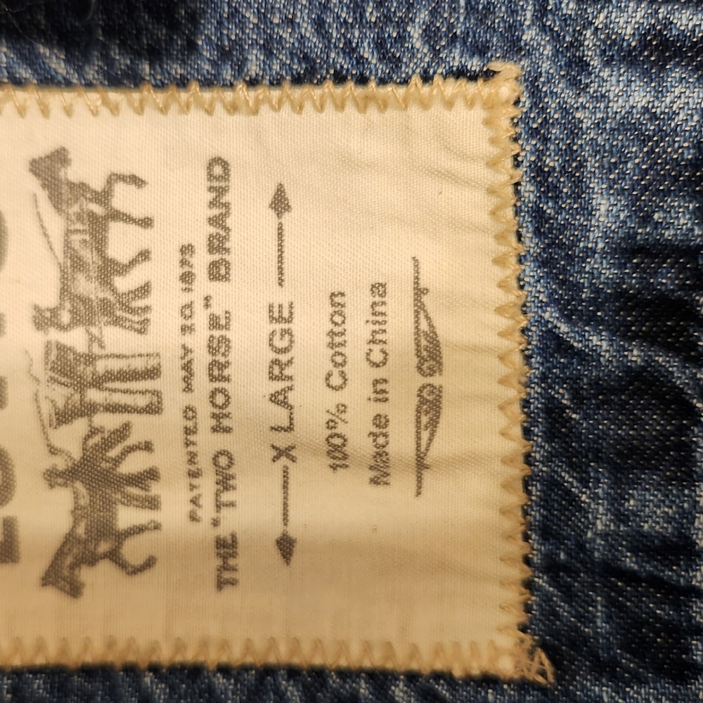 Jean jacket - Picture 2 of 4